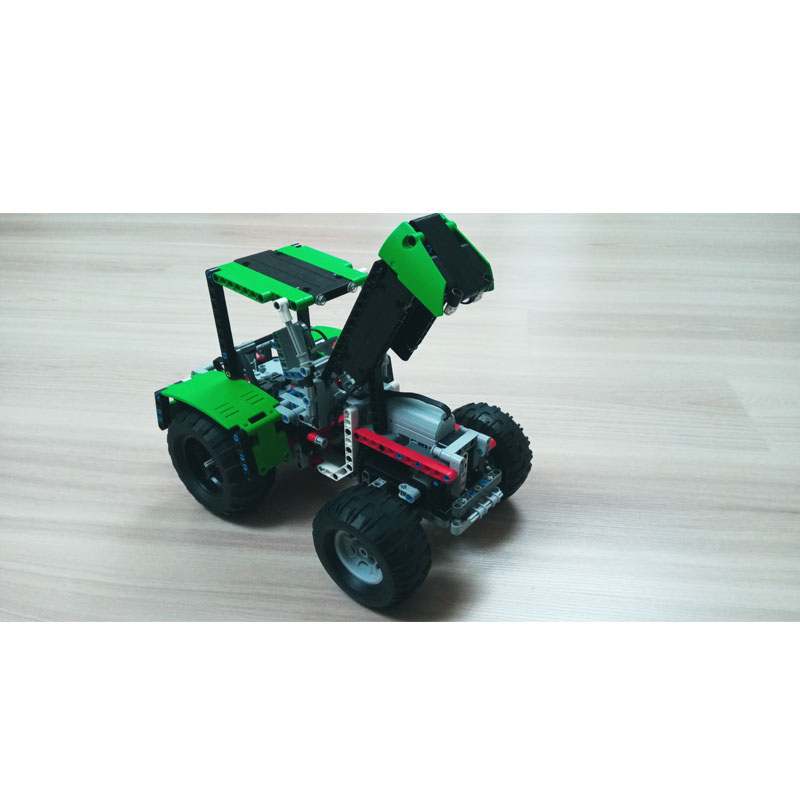 Urban Farming Agriculture - MOC-80667 Trator Agrícola Urbano de Médio